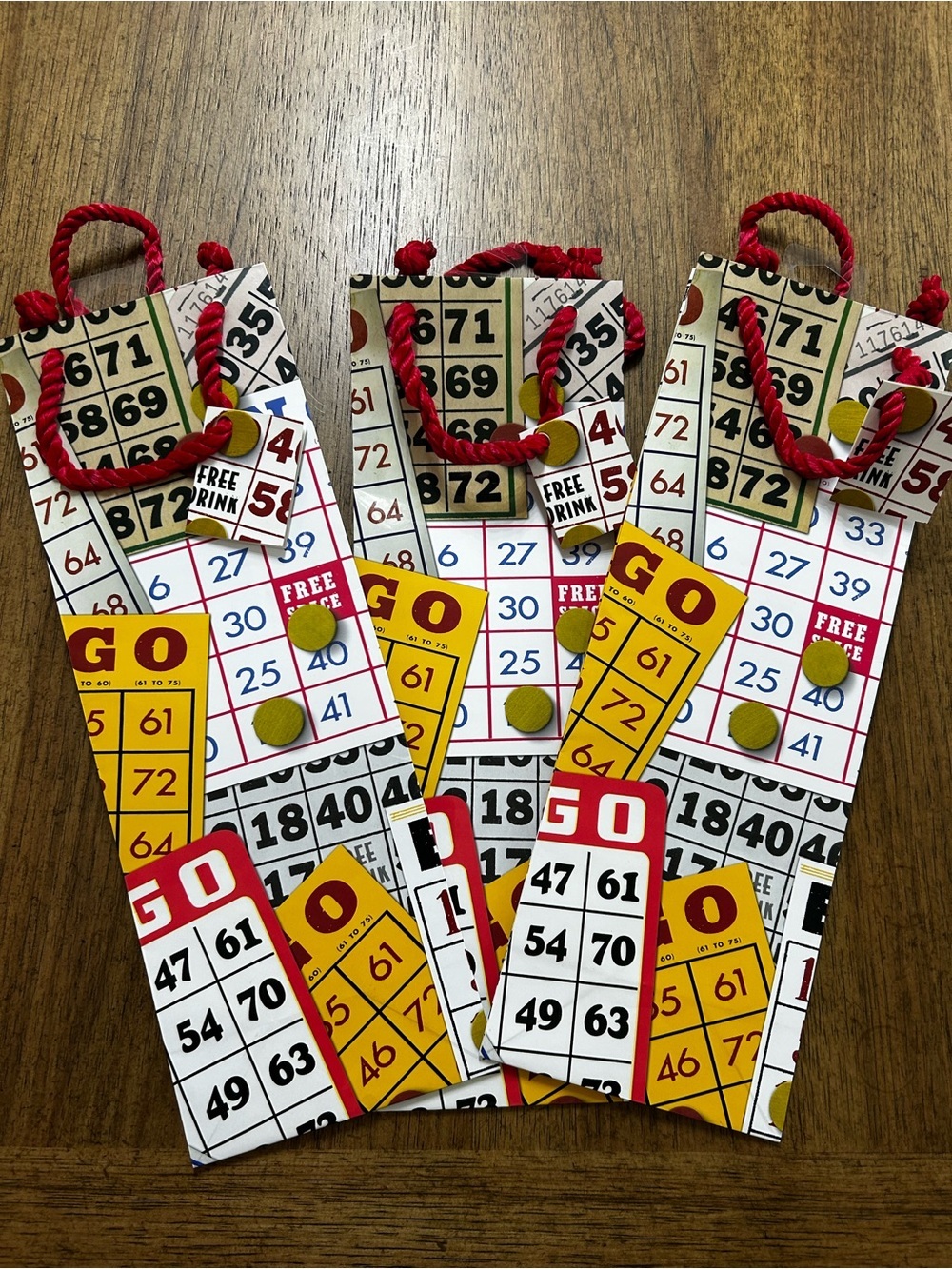 NEW Bingo Pattern Wine Gift Bags (OSFM) 🍷 (set includes 3 bags)